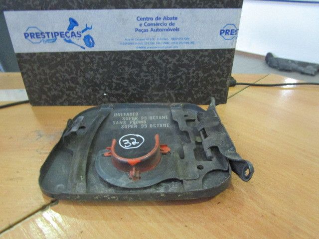 Tampa depósito combustível NISSAN Micra II (K11)