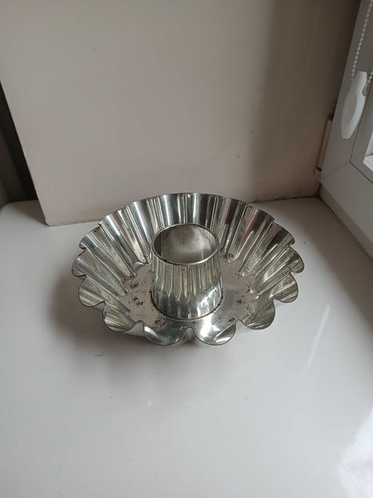 Forma blacha do pieczenia babki ciasta babka aluminiowa srebrna 25 cm