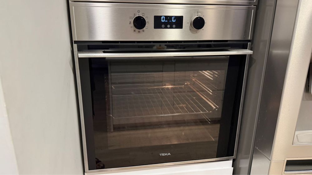 Forno de encartre teka