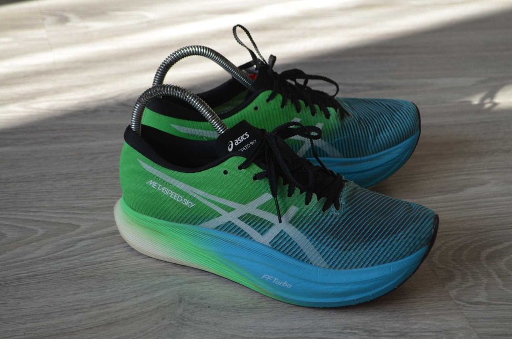 Мужские беговые кроссовки Asics Metaspeed Sky Оригинал проф 41р 26 см дорогие унисекс