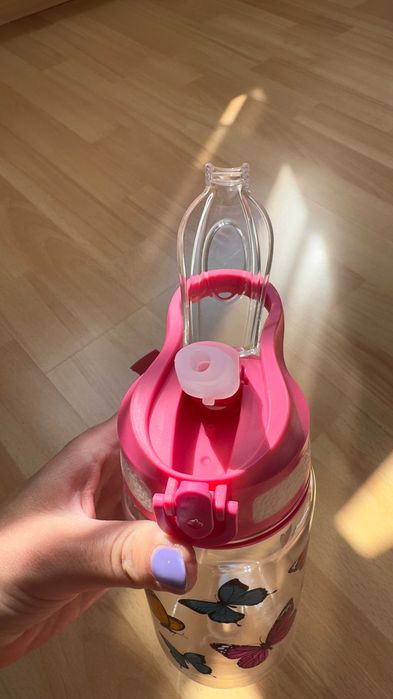 Nowy świetny bidon w motyle