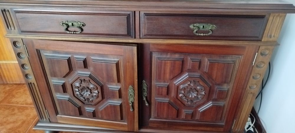 Móvel Aparador antigo