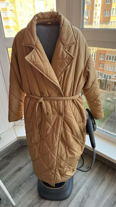 Демісезонне пальто довге