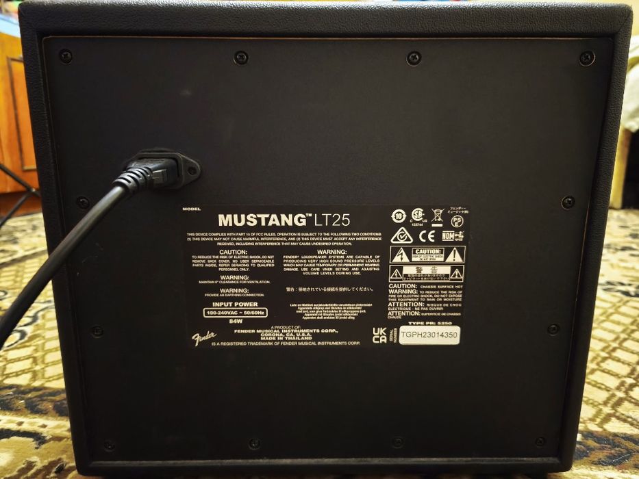 Комбо підсилювач fender Mustang lt 25