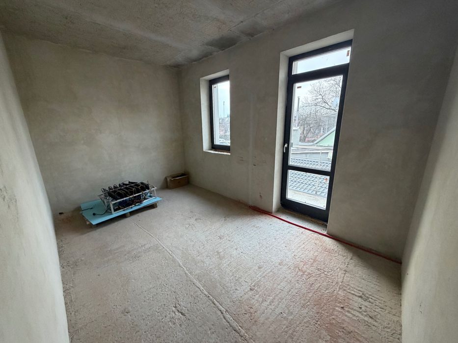 Продаж котеджу (дуплекс) 244 м2  вул. Каховська 2 пов. та мансарда