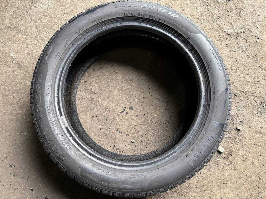 Шини зима 235/50/R19 Pirelli Sottozero Winter 210