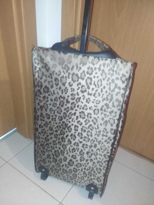Mala viagem trolley padrão leopardo 50x25cm