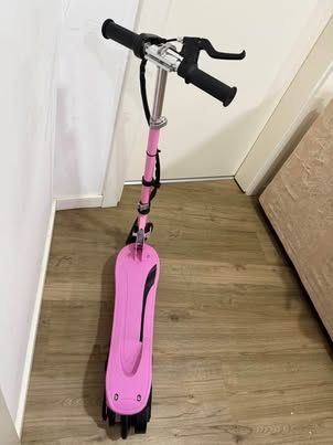 Trotinete Infantil Elétrico Metal, Plástico cor Rosa 75x36x93 cm HOMCOM
