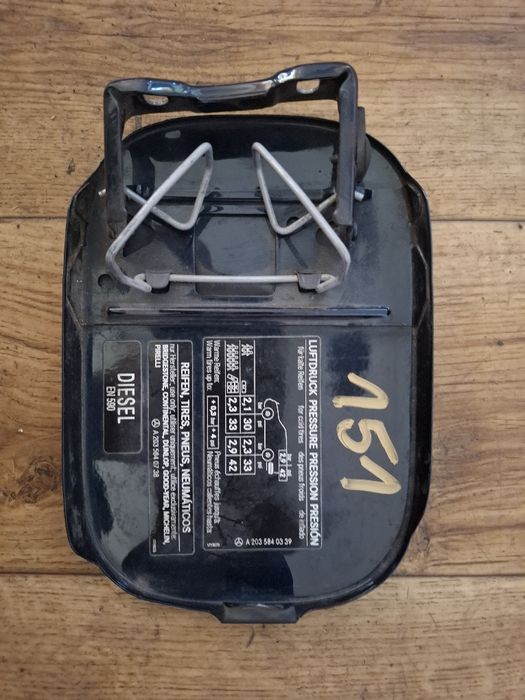 Mercedes Klasa C w203 Klapka wlewu paliwa Gwarancja Wysyłka