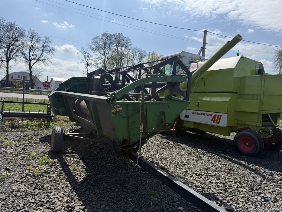 Комбайн зернозбиральний John Deere 1055