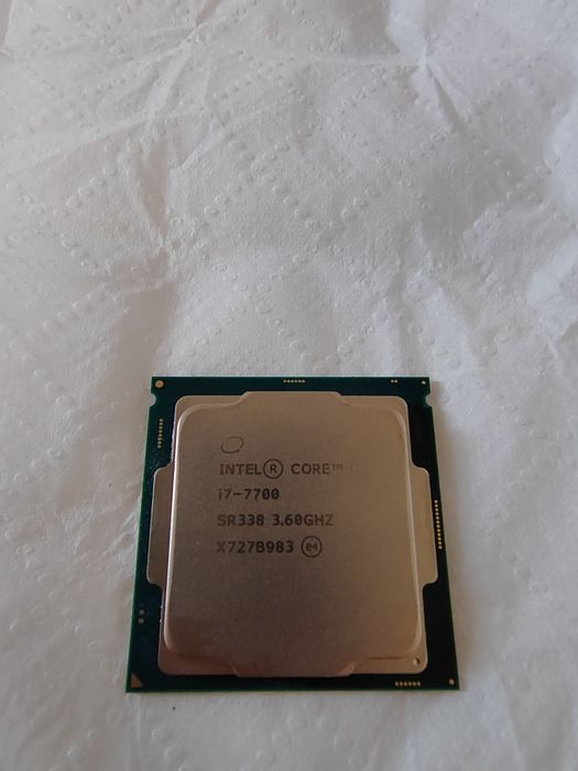 Sprzedam procesor Intel core i7 7700