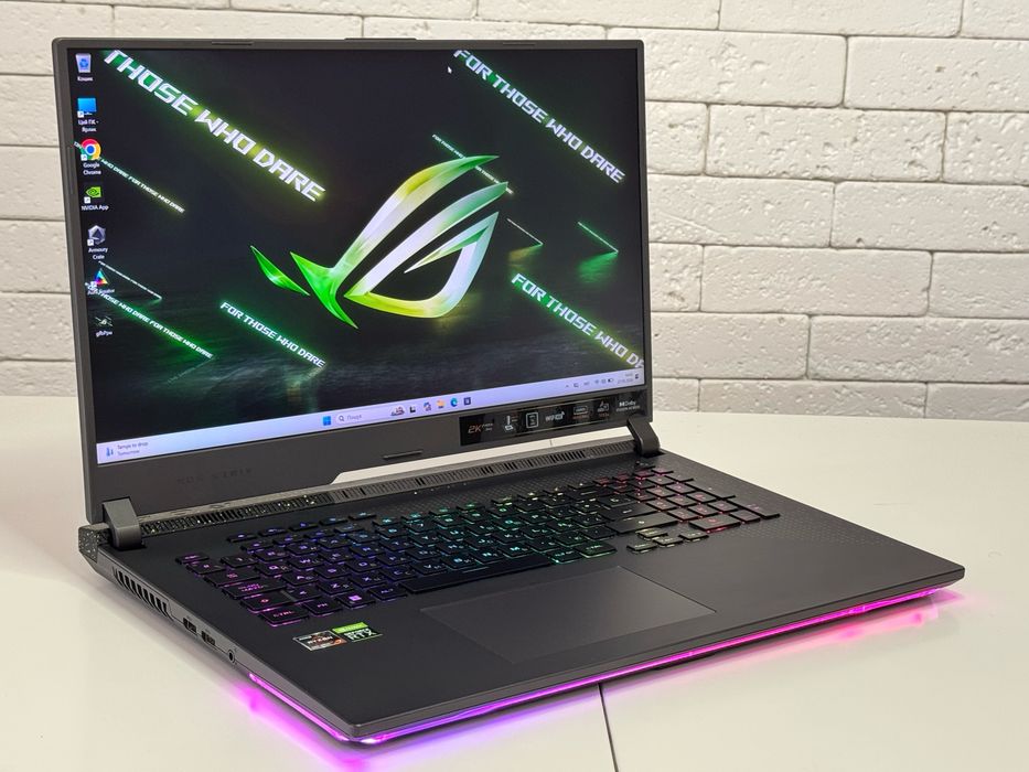 Asus Rog Strix G17/2K/240Hz/Ryzen 7-6800H/16 GB DDR5/1 TB SSD/RTX 3060