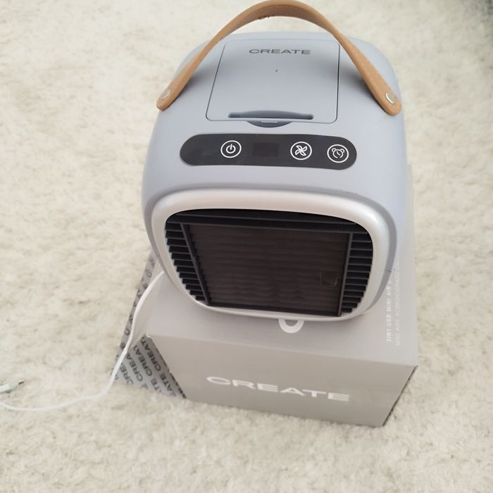 Mini ventilador de mesa