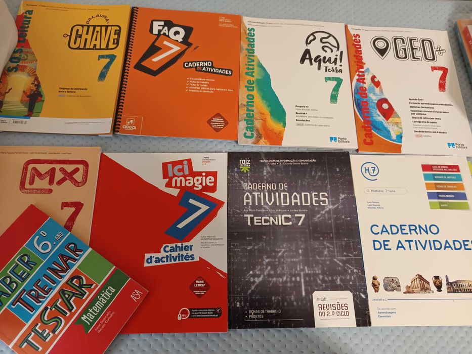 Cadernos de atividades 7° ano em ótimo estado
