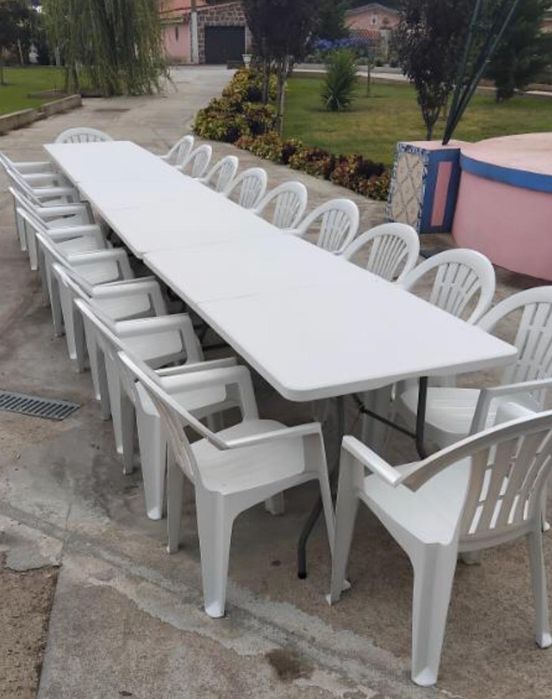 Aluguer de mesas e cadeiras para 20 pessoas