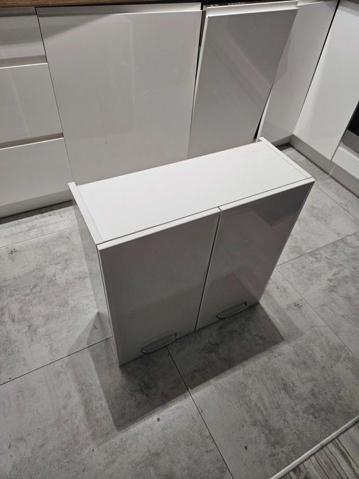 Szafka biała wisząca używana 60cm