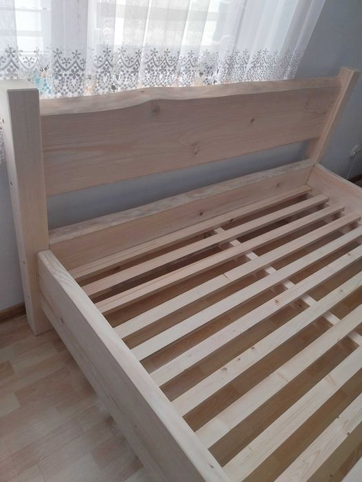 Lozko drewniane Masywne Producent