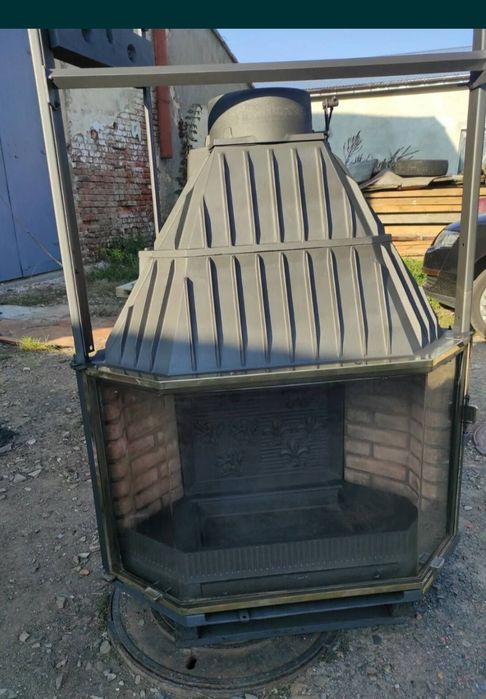 Камінні топки з Європи ..Чавунна топка вставка.каминная топка Les radi