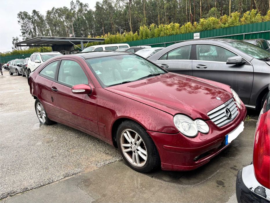 MERCEDES C220. 2003 Gasoleo