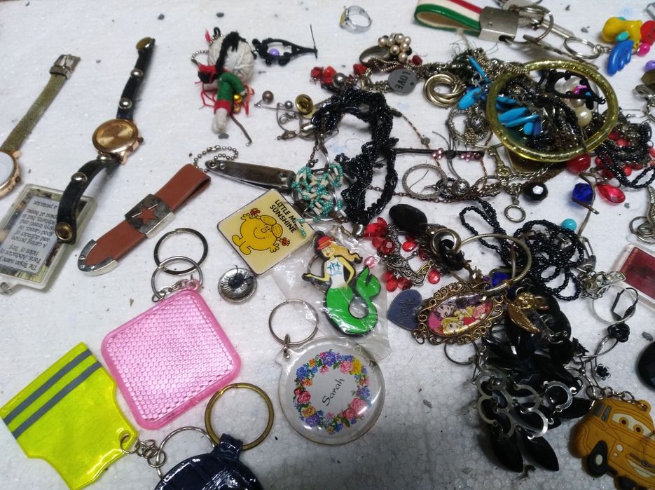 Akcesoria zegarki kolczyki