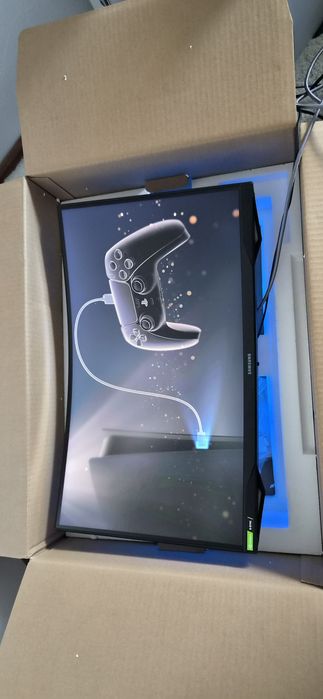 Samsung Odyssey G7 27" 240 Hz QHD – C27G75T