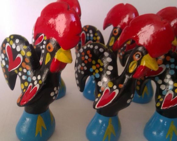 Lote de 10 Galos de Barcelos novos, em Cerâmica - Aprox. 9 cm