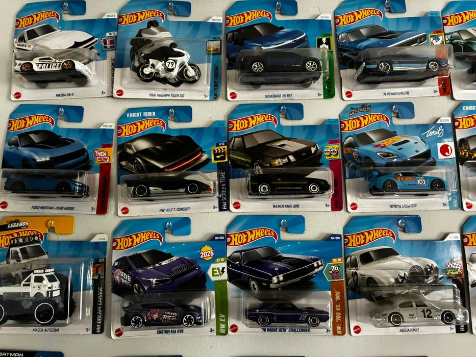 Hot Wheels - 90 sztuk, Stan Idealny