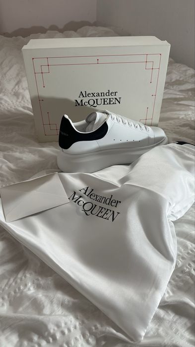 Alexander MCQUEEN