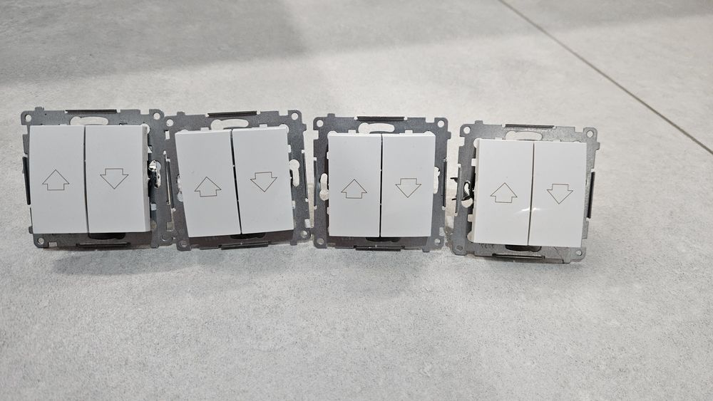 Simon 54 Przycisk żaluzjowy, szybkozłącza, biały