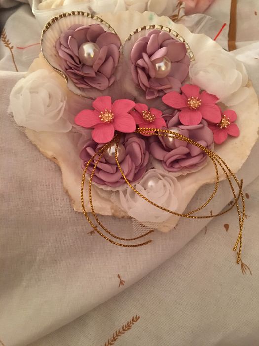 Porta aliancas e chapeus casamento