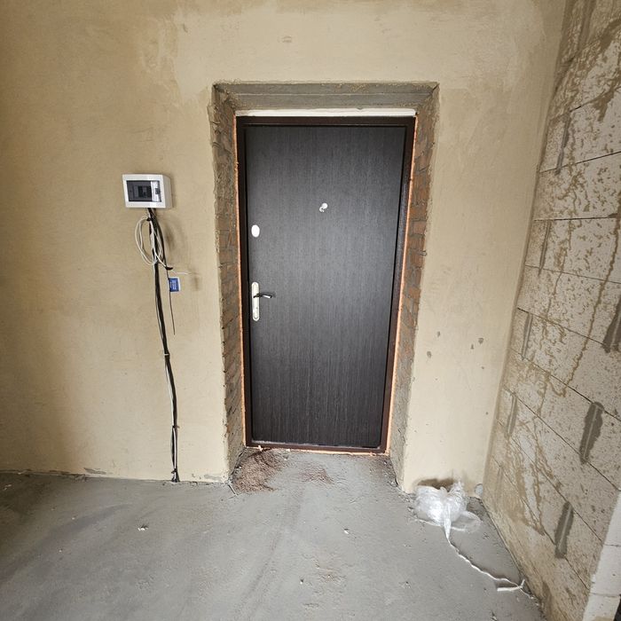 Продаю велику 2поверхову  квартиру із автономним опаленням