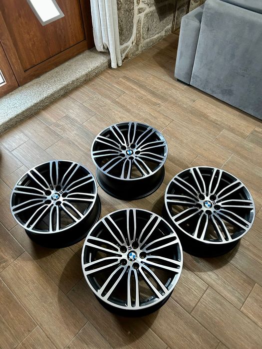 Jantes BMW pak M 19 originais traseiras (9 polegadas)