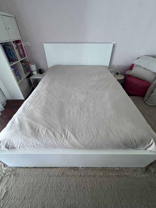 Cama Ikea Malm Branca com colchão Ikea como nova