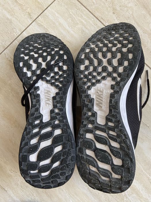 Nike Revolution 6 DC3728-003 rozm.42