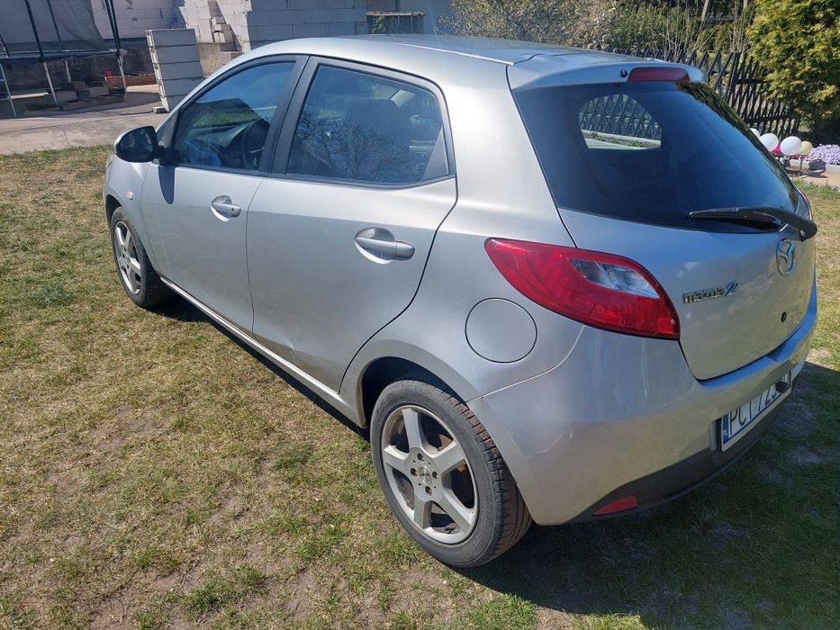 Mazda 2 z 2010 roku