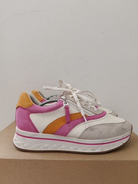 Tamaris comfort sneakersy skórzane na szeroką stopę rozmiar 40