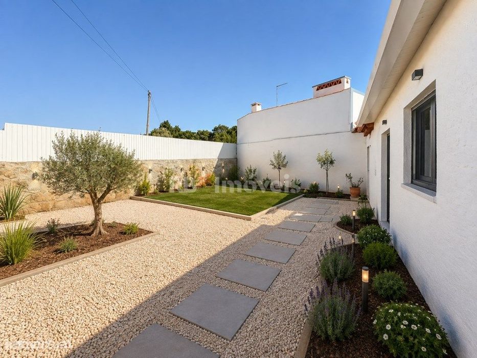 Moradia T1 em Montalvo com espaço exterior