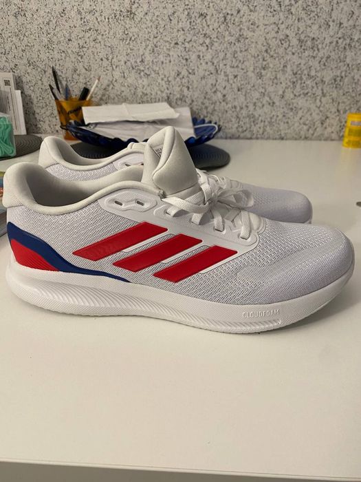 Кросівки Adidas нові