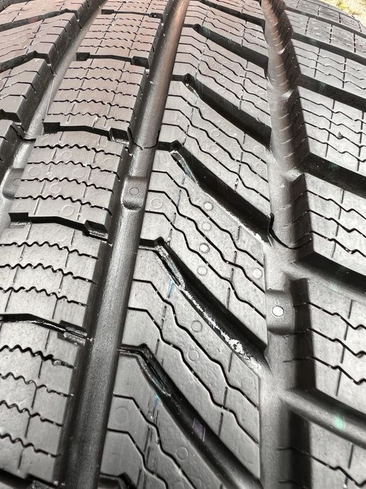 255/45/19 Continental WinterContact TS 870P 255/45 R19 104V XL