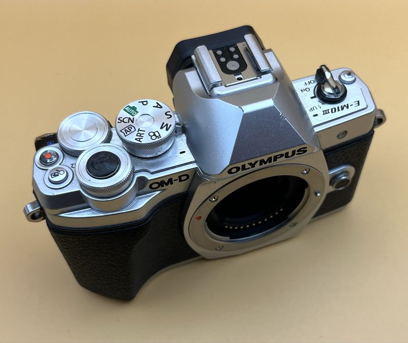 Olympus E-M10 mk3