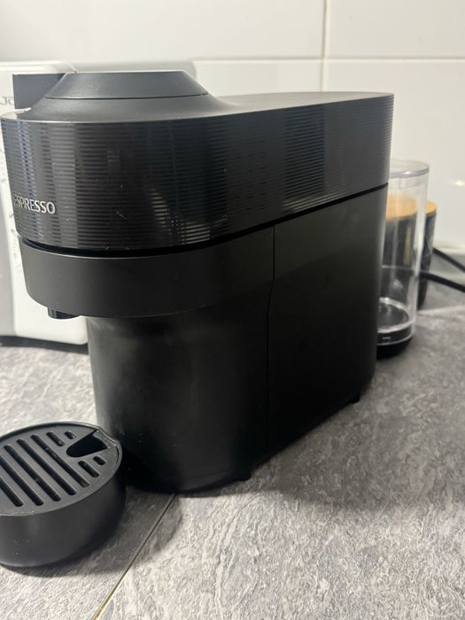 Maquina de café Nespresso Vertuo Pop