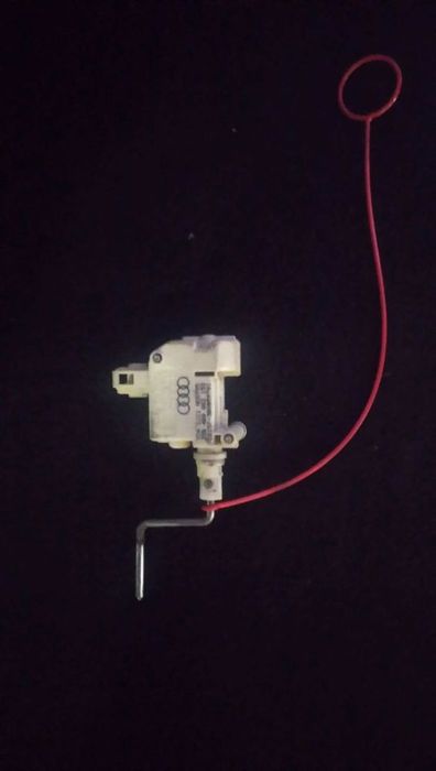 Fecho Da Mala Audi A6 (4B2, C5)
