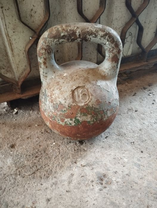 Гиря чугунная времён СССР
