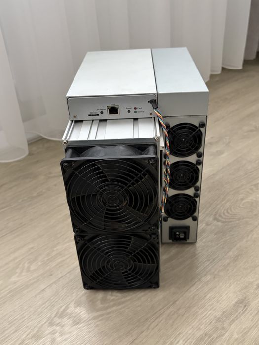 Antminer L9 16.5 состояние идеальное