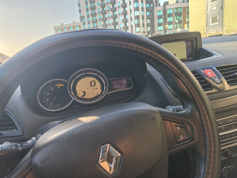 Продам Рено меган  авто на автоматі Megan 3 Renault рено