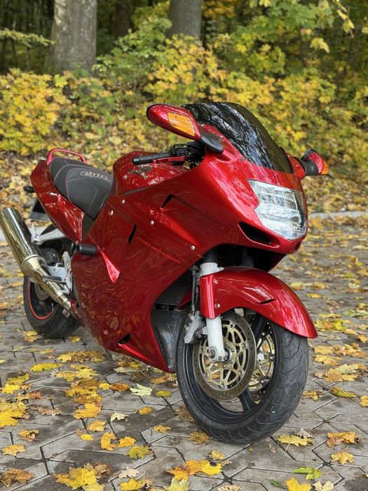 Honda CBR1100XX Super Blackbird's 2002року