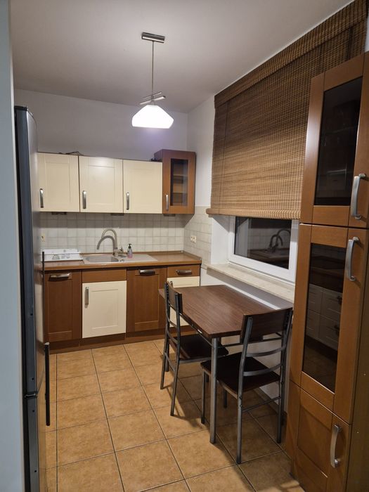 Wynajmę 2 pokojowe mieszkanie