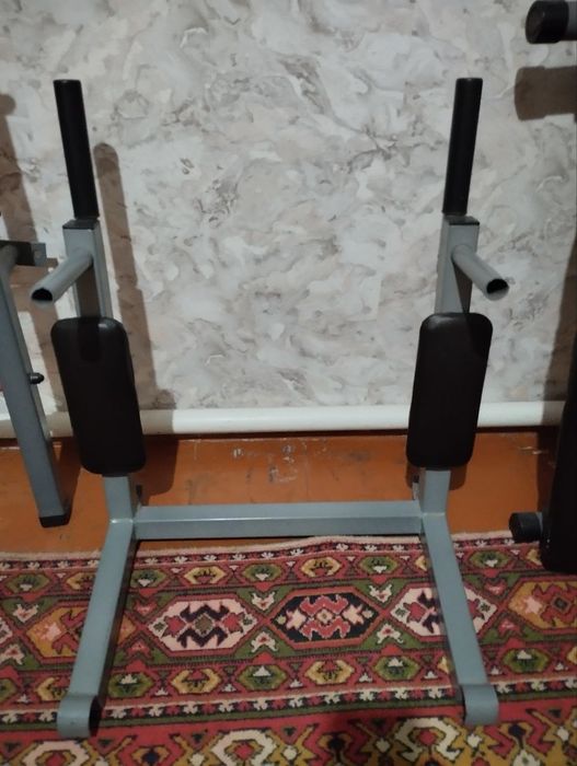 Шведська стінка б/у з планкою для пресу