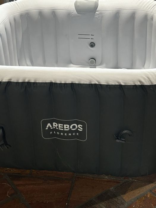 Jacuzzi arebos Florence 4 osobowe SPA pool