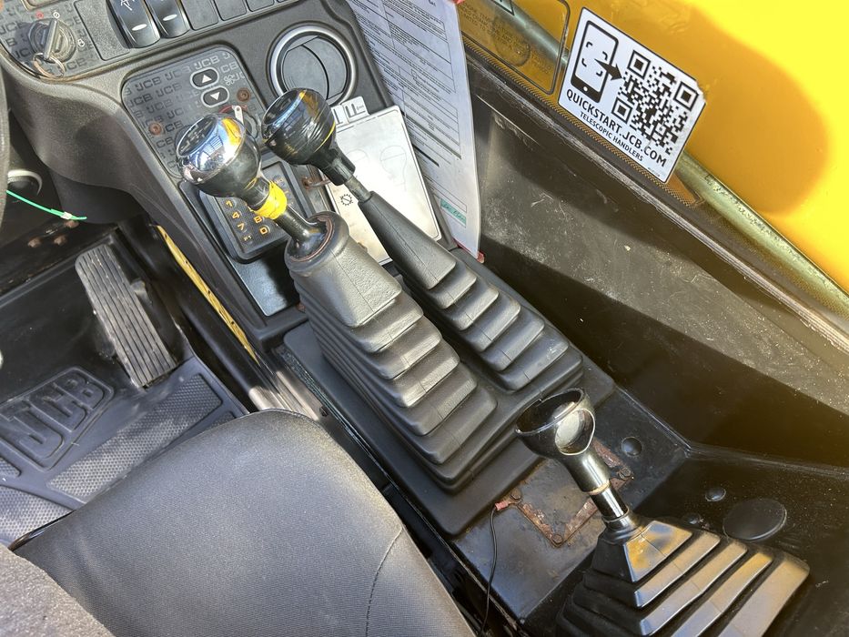 Телескопічний навантажувач JCB 535-95